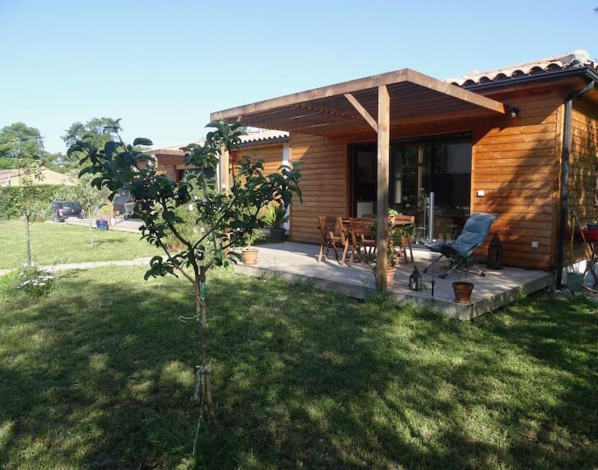 Beau 2 Pieces Avec Jardin Dans Villa A Mougins. Exterior photo